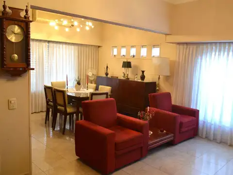 Casa 3 ambientes con 2 baños