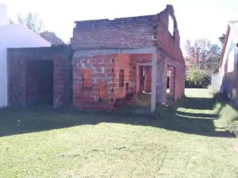 Terreno Con Mejoras En Del Viso M084v