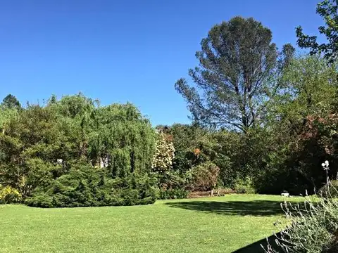 Casa 6 ambientes con 3 baños