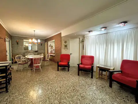 Departamento en Venta en Flores, USD 279.000