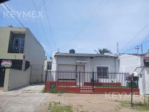 VENTA DE CASA CON TRES UNIDADES FUNCIONALES EN ISIDRO CASANOVA, IDEAL INVERSOR