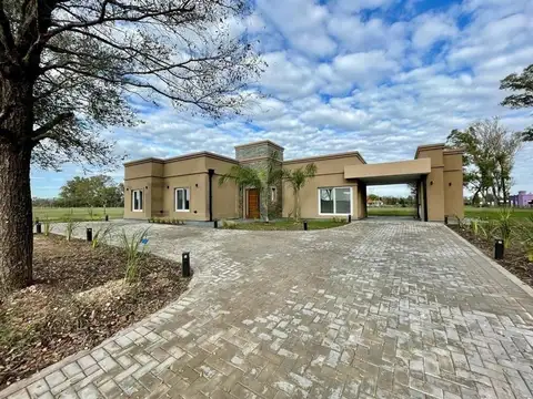 CASA A ESTRENAR- CLUB DE CAMPO ASUNCIÓN 