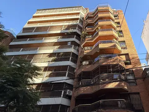 Departamento en Alquiler con 1 cocheras