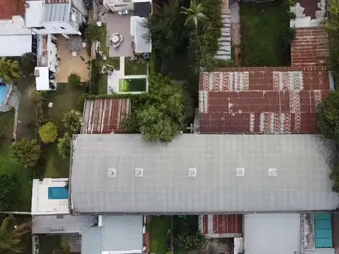 Local en Venta 40 años