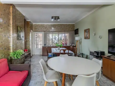 Depto Tipo Casa en Venta de 5 ambientes