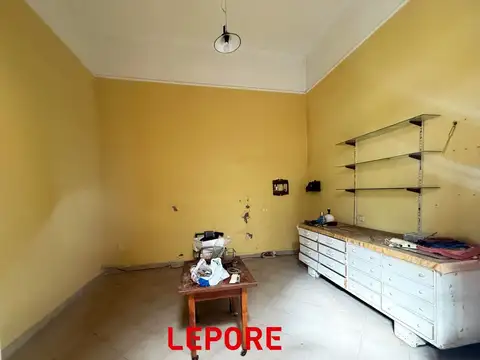 Casa - Venta - Argentina, Capital Federal - TREINTA Y TRES ORIENTALES 230