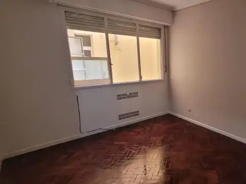 LACROZE 3822 - COLEGIALES - 2 AMB. SOBRE AVDA. LACROZE!
