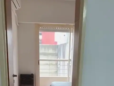 Avenida Hipólito Yrigoyen 3600, Piso 2