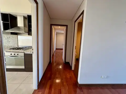 Departamento 4 ambientes con 3 baños
