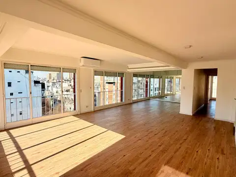 Departamento en Alquiler de 5 ambientes