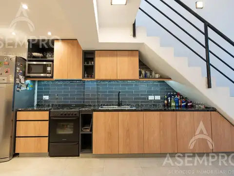 Depto Tipo Casa 4 ambientes con 3 baños