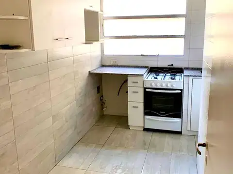 J De Amenabar 2400, Piso 5