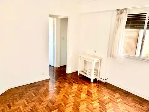 J De Amenabar 2400, Piso 5