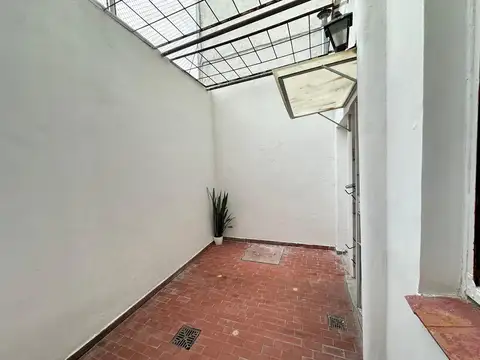 Depto Tipo Casa en Alquiler al Este