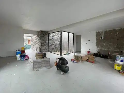 Casa 3 ambientes con 2 baños