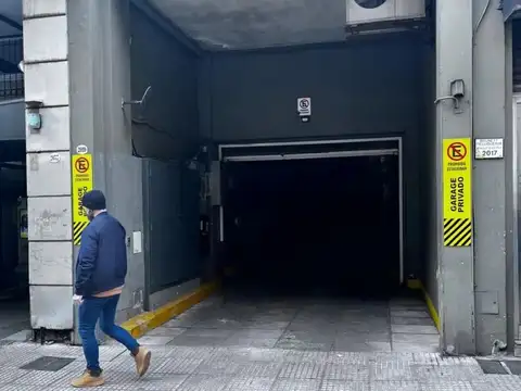 Ciudad de la Paz 2000, Piso 1