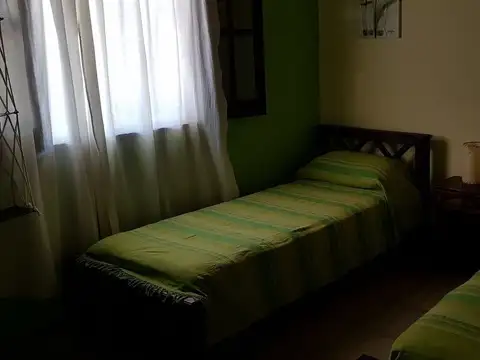 Casa 2 ambientes con 1 baño