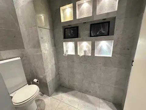 Departamento en Venta con 2 cochera