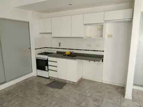 Departamento en Alquiler en Almagro, $ 620.000