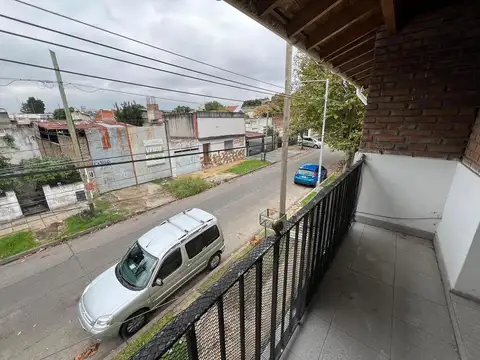 Depto Tipo Casa en Venta de Monoambiente
