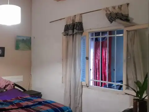 Departamento tipo casa 3 ambientes.