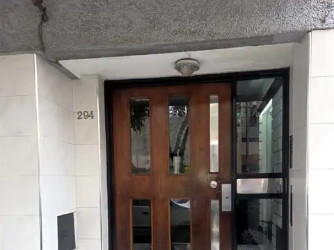 Guayaquil 200, Piso 1