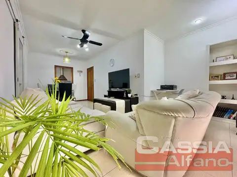 DEPARTAMENTO EN PH 3 AMBIENTES PRIMER PISO, CON PATIO Y TERRAZA LOBRE