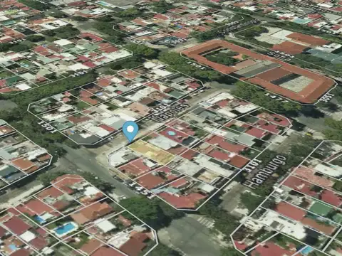 Terreno en Venta 17  mts Fondo