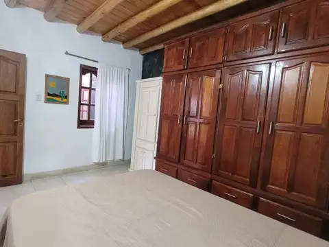 Casa 5 ambientes con 1 baño