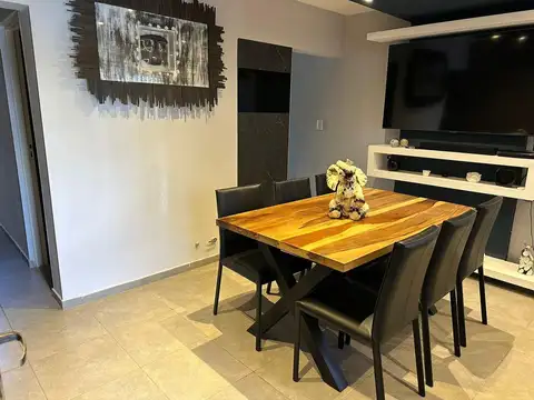 Casa 6 ambientes con 2 baños