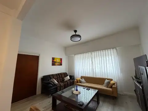 Depto Tipo Casa en Venta de 5 ambientes