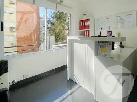 Oficina 3 ambientes con 1 baño