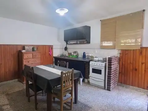 CASA 3 AMB JARDIN Y GARAGE SOBRE LOTE DE 287 m2