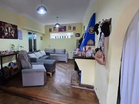 Depto Tipo Casa en Venta de 4 dormitorios