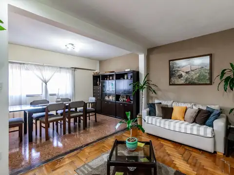 HERMOSO PH DE 5 AMBIENTES EN VENTA 