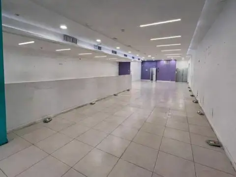 LOCAL COMERCIAL EN ALQUILER - AV. SANTA FE - BARRIO NORTE CABA