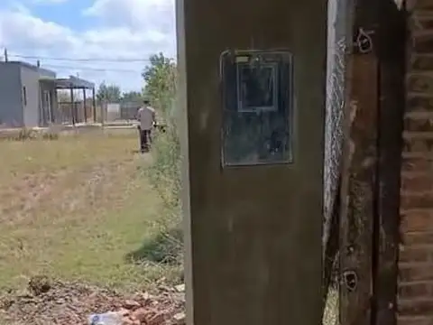 Terreno en Venta 27  mts Fondo
