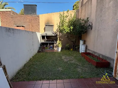 PH 3 ambientes Venta - Jardín y cochera en Floresta