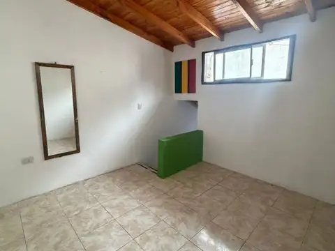 Esmeralda 6200, Piso PB