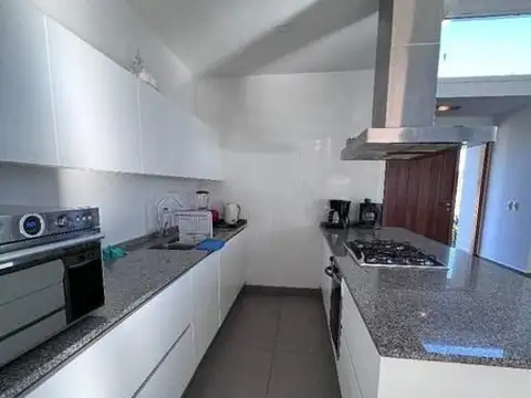 Del Lazo y Del Estribo