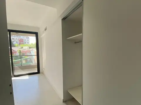 Departamento en Venta en Villa del Parque, USD 119.000