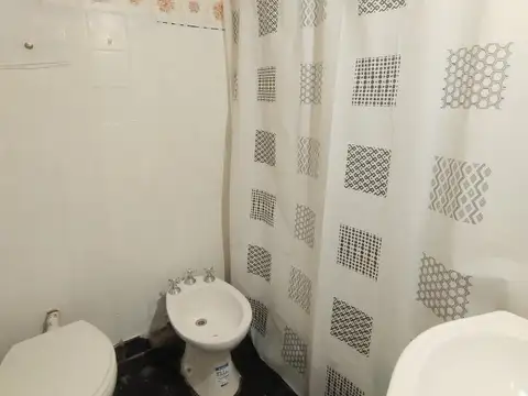 Moreno 729 , Piso PB