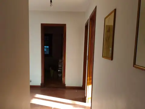 Casa en Venta en Castelar Sur, USD 230.000