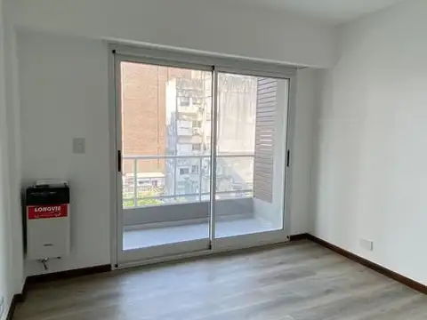 CÓDIGO XVIII | Av. Pellegrini 2632