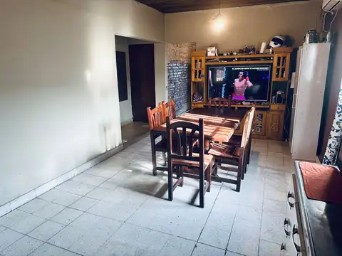 Casa en Alquiler con 1 cochera