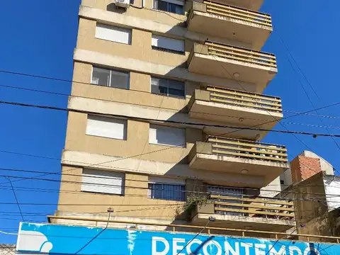 Departamento de 3 ambientes con cochera doble y baulera!