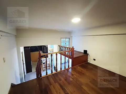 Depto Tipo Casa en Venta 80 años