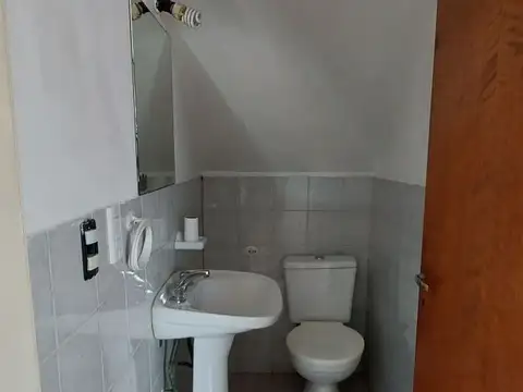 Casa en Alquiler en Ezeiza, $ 850.000