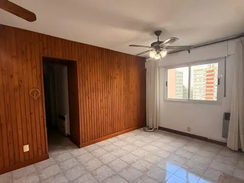 Amaro Giura 1300, Piso 6