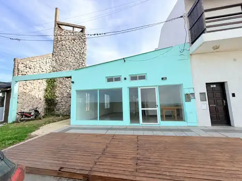 Local comercial apto gastronomia frente al mar